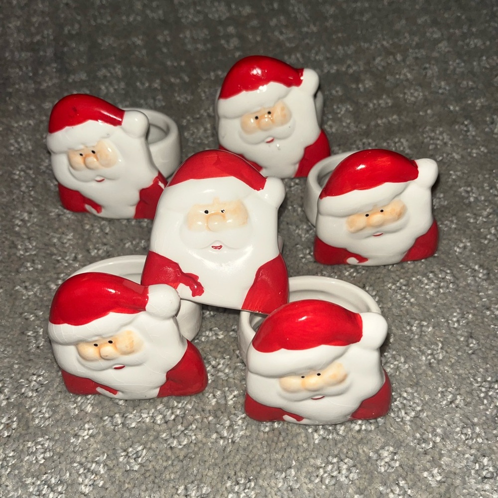 New Boutique Set of 6 Santa Napkin Rings